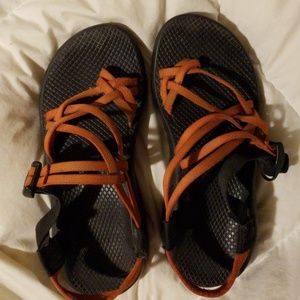 Chacos Size 8